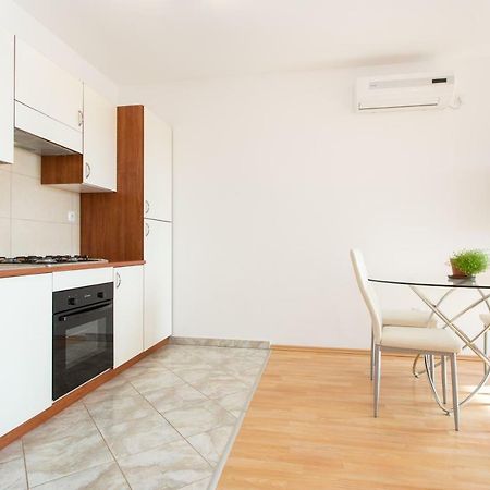 Adria Punat Apartments Exterior photo