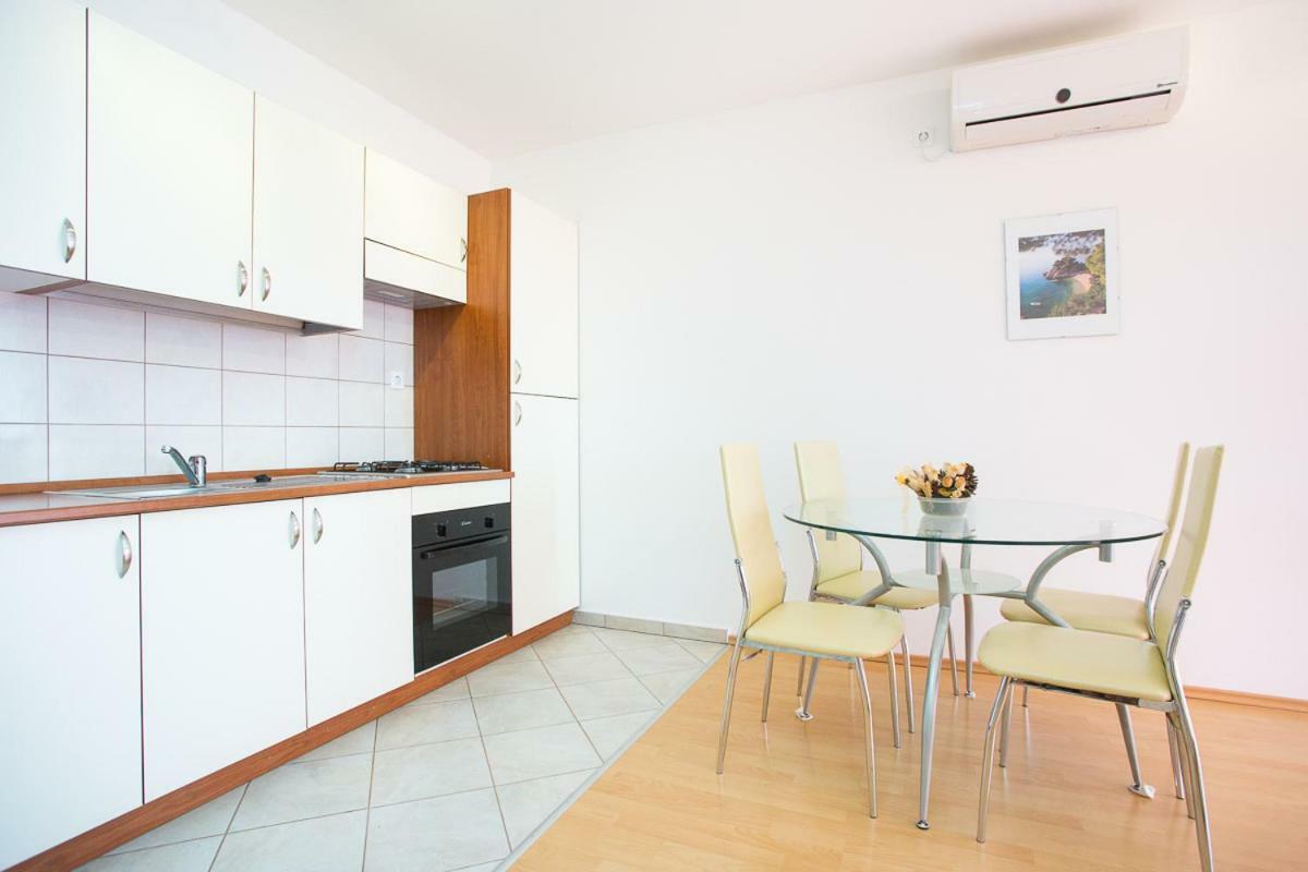 Adria Punat Apartments Exterior photo