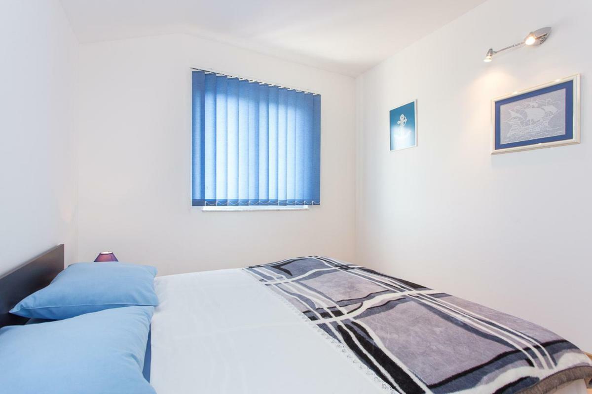 Adria Punat Apartments Exterior photo